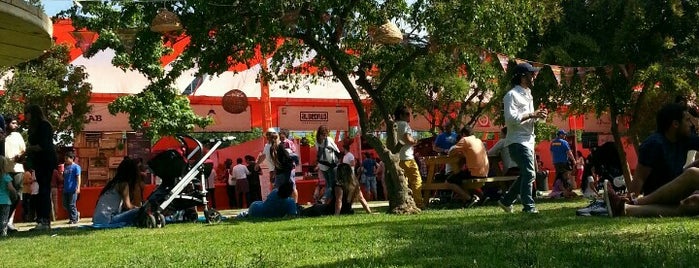 Feria del Sanguche is one of Locais curtidos por plowick.
