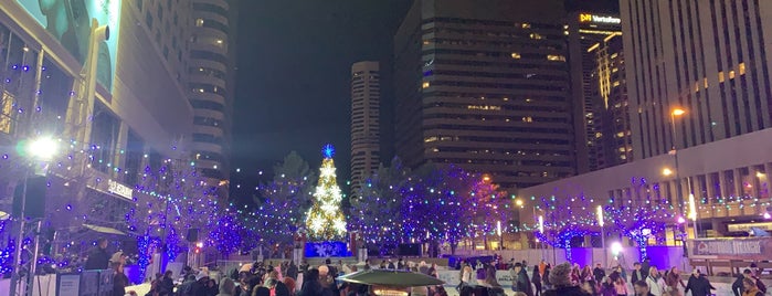 Skyline Beer Garden is one of Posti che sono piaciuti a Zach.