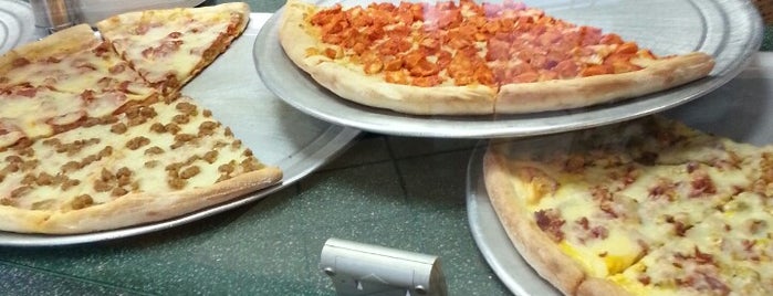 Sal's Pizza is one of The 9 Best Places for Pepperoni Pizza in Milwaukee.