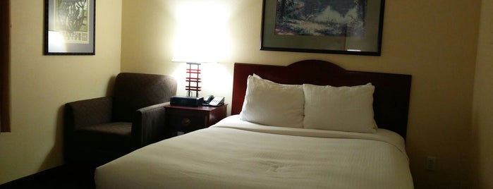 Larkspur Landing Hotel is one of Raeさんのお気に入りスポット.