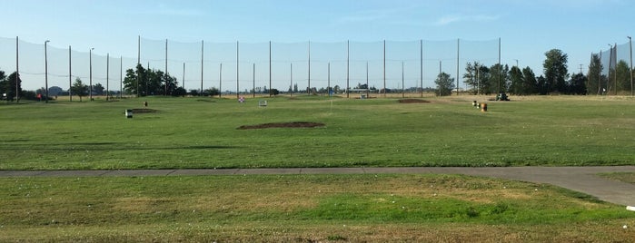 Fiddler's Green Golf Course is one of Eugene.