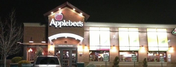 Applebee's is one of Lieux qui ont plu à Marcia.