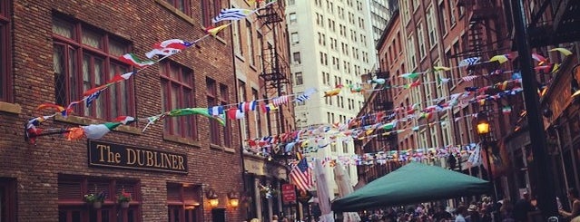 Stone Street Tavern is one of Staycation Weekend NYC.