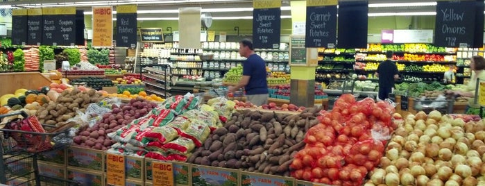 Whole Foods Market is one of Raw Food Restaurants in Raleigh, NC.