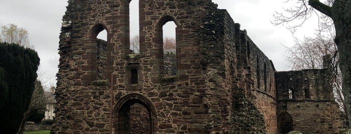 Beauly Priory is one of Lieux qui ont plu à Ruud.