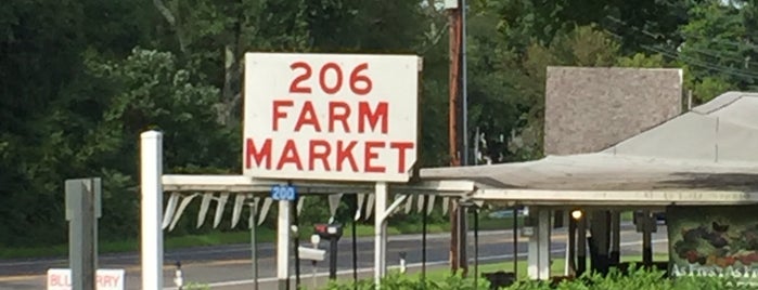206 Farmers Market is one of Farms.
