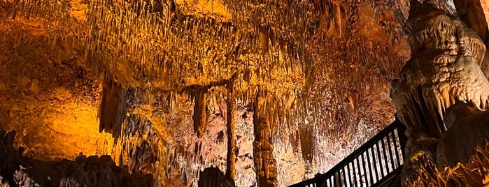 Damlataş Mağarası is one of Mersin Antalya.
