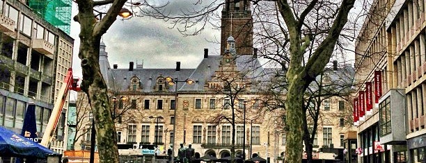 Stadhuis is one of Locais salvos de Theo.