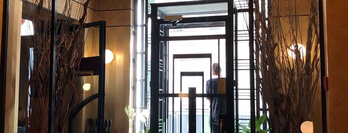 Hotel Mathi's Élysées Matignon is one of #psVita Abroad.