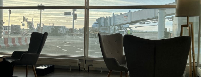 Iberia VIP Lounge is one of MES AÉROPORTS.