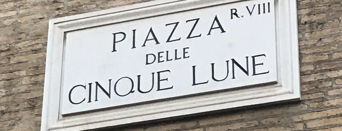 Piazza Delle Cinque Lune is one of Рим.