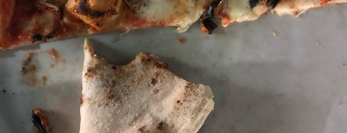 "Pizza Please" is one of Τα καλύτερα της Θεσσαλονίκης.