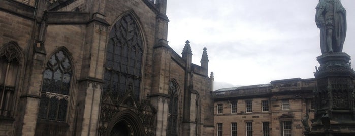St. Giles' Cathedral is one of Discover UK.