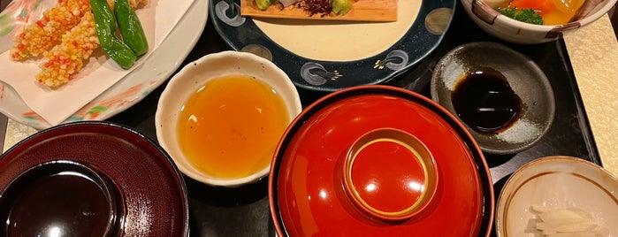 日本の料理 檪(あじいちい) is one of 高井さんのお気に入りスポット.