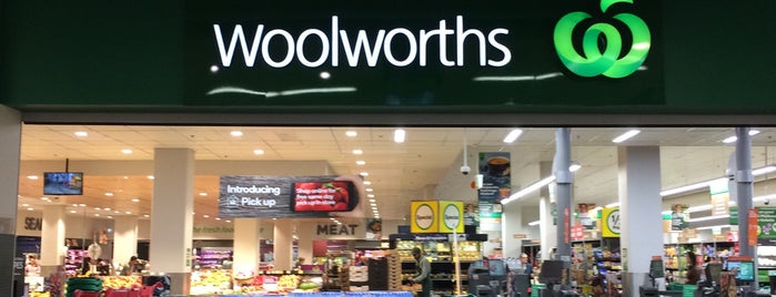 Woolworths is one of Orte, die Jeff gefallen.