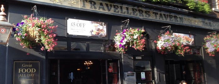 Travellers' Tavern is one of Lieux qui ont plu à Guto.