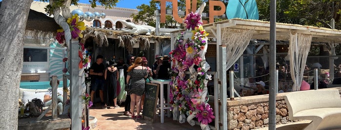 De Tulp Beach Café is one of اسبانيا.