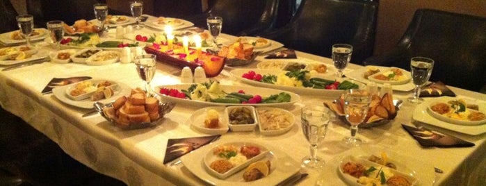 Güzelyurt Restaurant is one of Posti che sono piaciuti a Berkan.