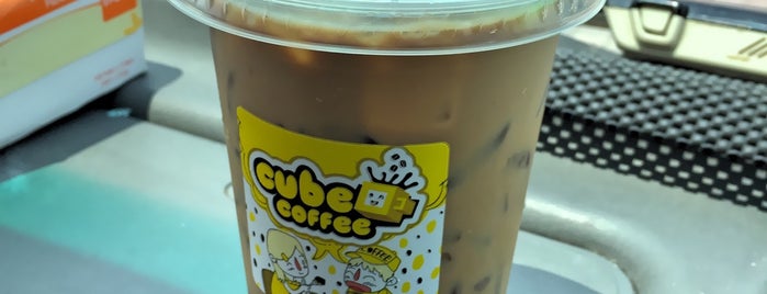 Cube Coffee is one of Tempat yang Disukai ꌅꁲꉣꂑꌚꁴꁲ꒒.