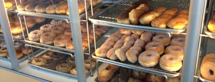 Colorado Donuts is one of Glendale Pastry & Bakery Shops.