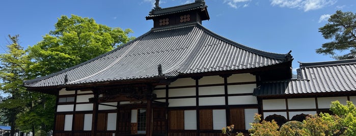 真田山 長国寺 is one of 神社仏閣.