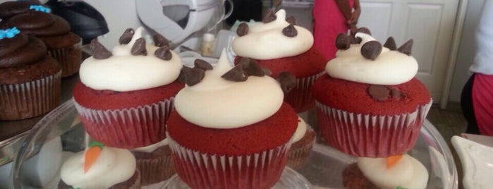 Vanille Cupcake Boutique • Bake Shop is one of Cafeterias & Diners.