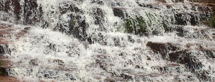 Cachoeira Shangri la is one of Lazer.