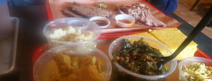 Mike's BBQ is one of Jahy 님이 좋아한 장소.