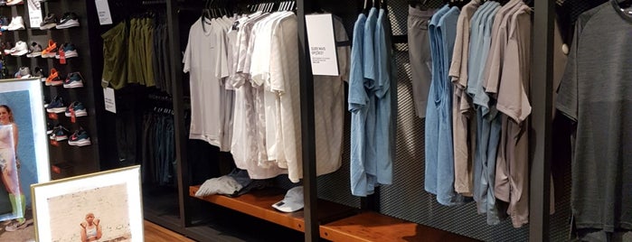 Nike Store is one of Morumbi Shopping SP - Lojas.