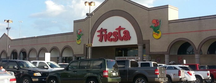 Fiesta Mart Inc is one of Tempat yang Disukai Heath.