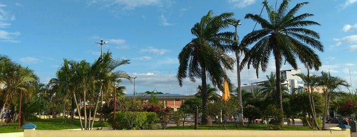 Plaza de Armas de Tarapoto is one of La Ruta de un Prófugo Viajero.