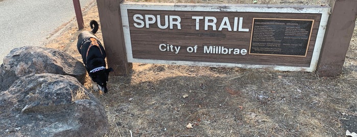 Spur Trail is one of สถานที่ที่ Rob ถูกใจ.