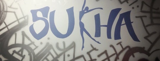 Sukha Arts Center is one of Lieux qui ont plu à DJ.