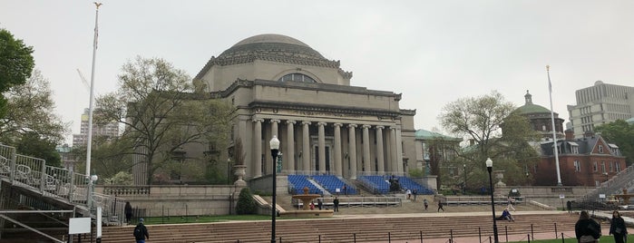 Pulitzer Hall - Columbia University Graduate School of Journalism is one of Tempat yang Disukai Aleks.