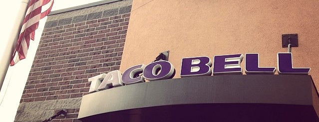 Taco Bell is one of David’s Liked Places.