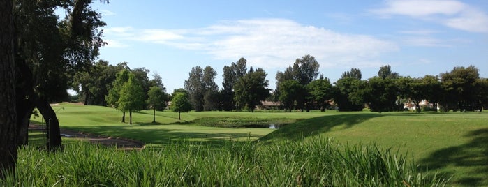 Grande Oaks Golf & Country Club is one of Lugares favoritos de Diego.
