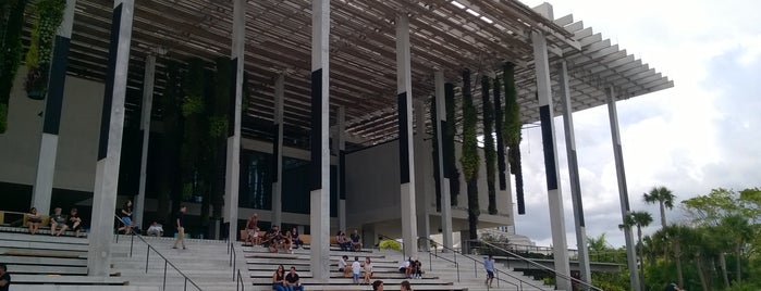 Pérez Art Museum Miami (PAMM) is one of How To: Art Basel Miami Like An Expert.