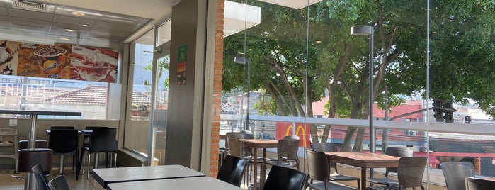 McDonald's is one of CCS Lapa.