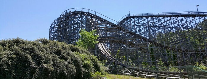 Rampage is one of Wooden Roller Coasters.