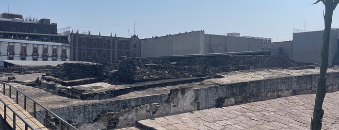 Puente sobre el Templo Mayor is one of Mexico City Best: Sights & activities.