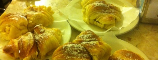 Pastelaria Doce Mar is one of Sweet Affair_Porto.