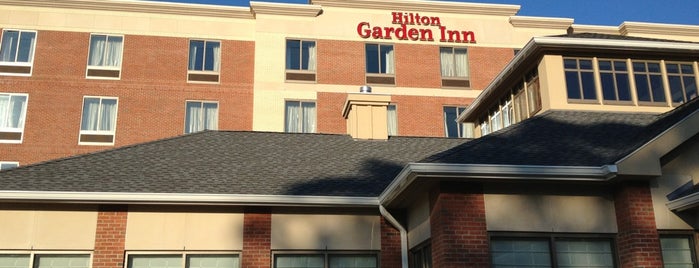 Hilton Garden Inn Stony Brook is one of สถานที่ที่ Leach ถูกใจ.