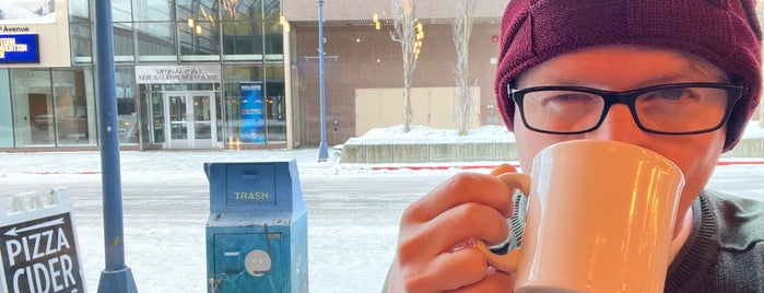 Downtown Anchorage is one of Fernandoさんのお気に入りスポット.