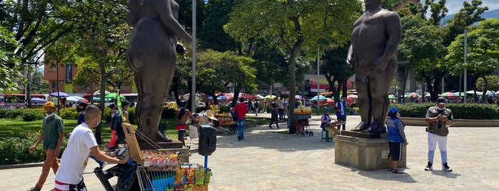 Plaza de las esculturas is one of Medellin.