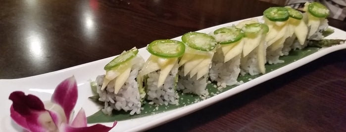Aniki's Sushi is one of Locais curtidos por Sharon.