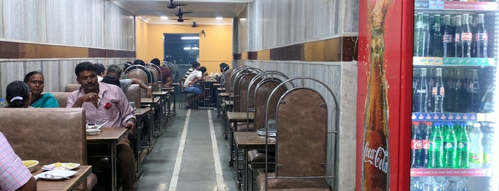 Café Noorani is one of Mumbai's Most Impressive Venues.