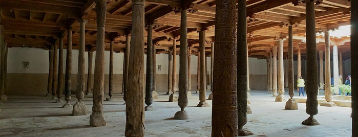 Джума-мечеть is one of UZ.