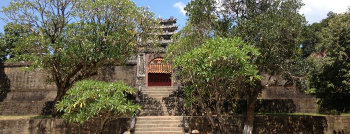 Lăng Minh Mạng (Minh Mang Tomb) is one of Hue Public Place I visited.