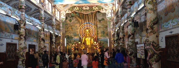 Linh Phước Pagoda is one of Da Lat City Place I visited.