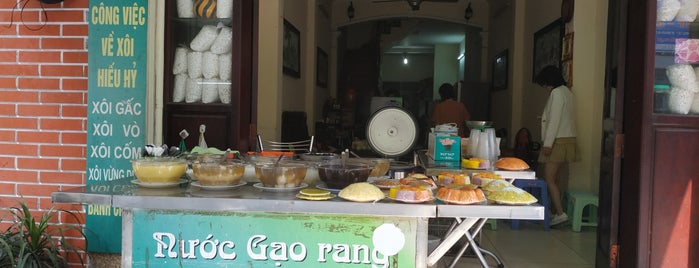 Xôi Chè Phố Cổ 24 Gia Ngư is one of Hanoi Streetfood 2 Place I visited.